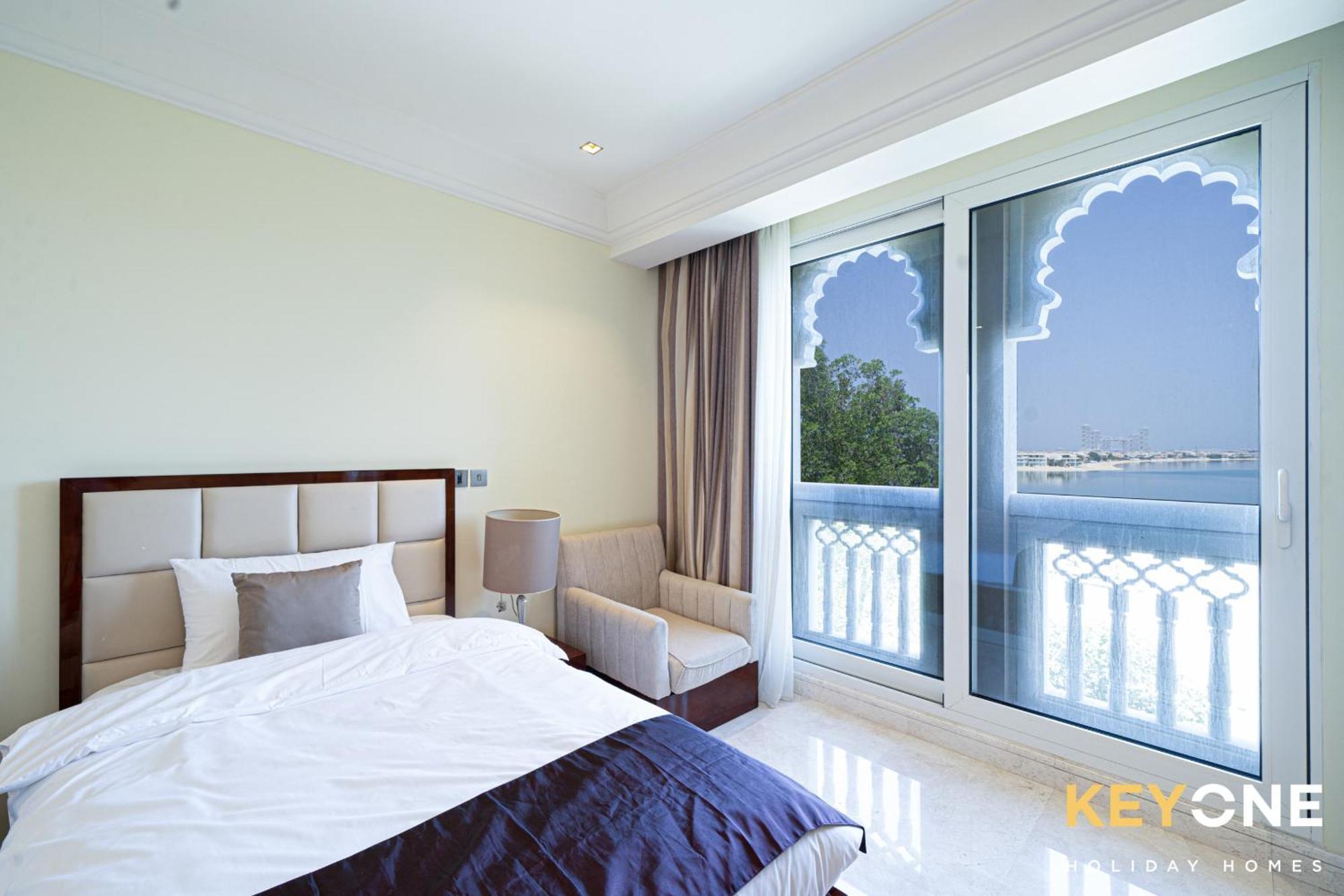 Grandeur Living 2Br Plus Maid With Beach Access *