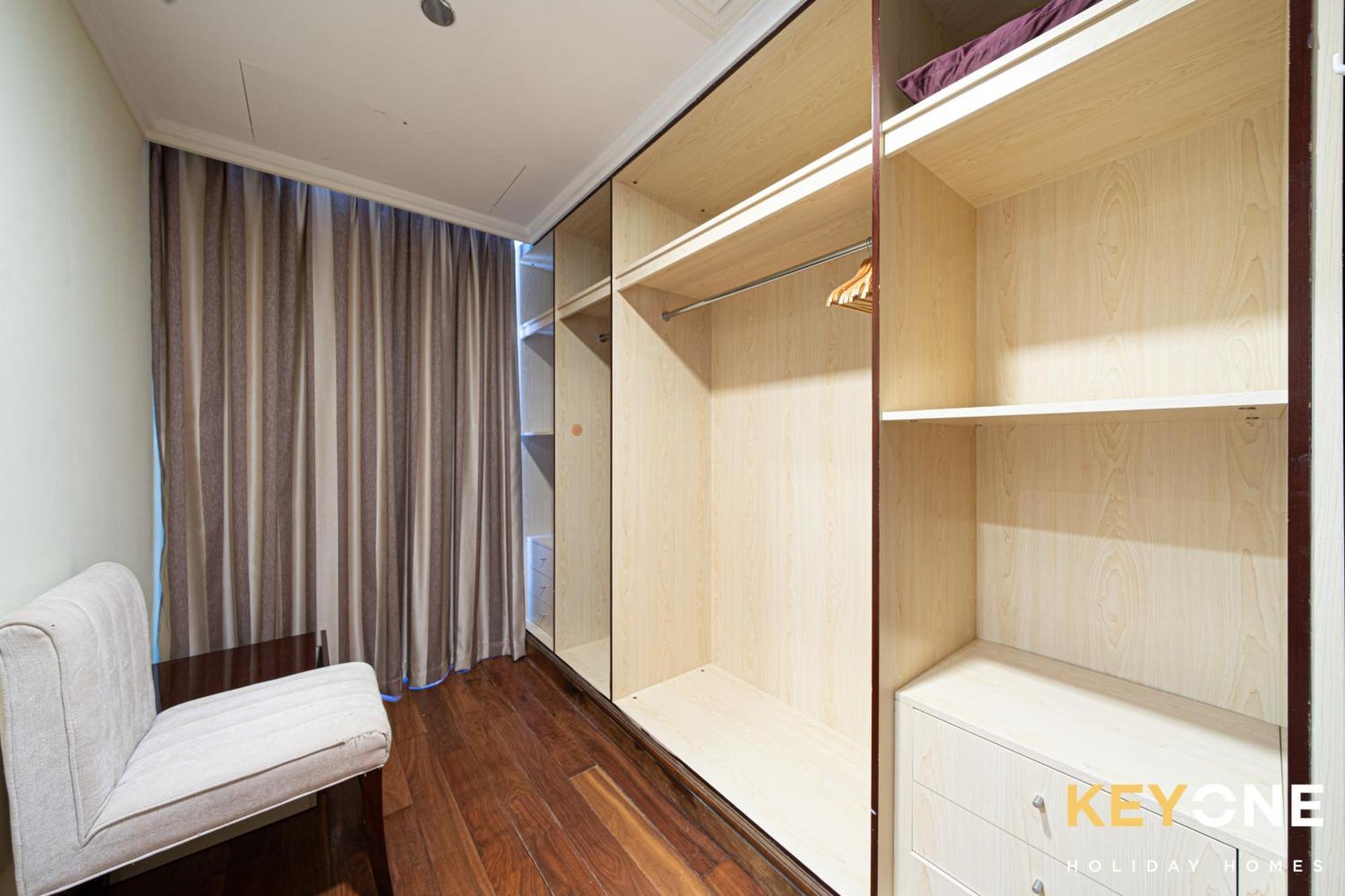 Grandeur Living 2Br Plus Maid With Beach Access Apartment *