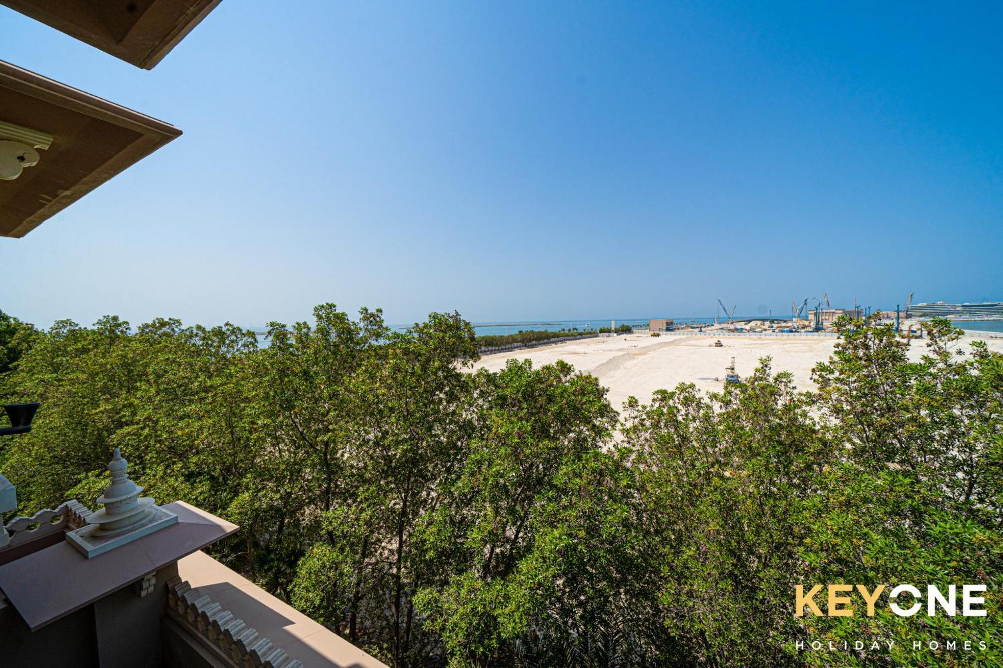 Grandeur Living 2Br Plus Maid With Beach Access Apartment *